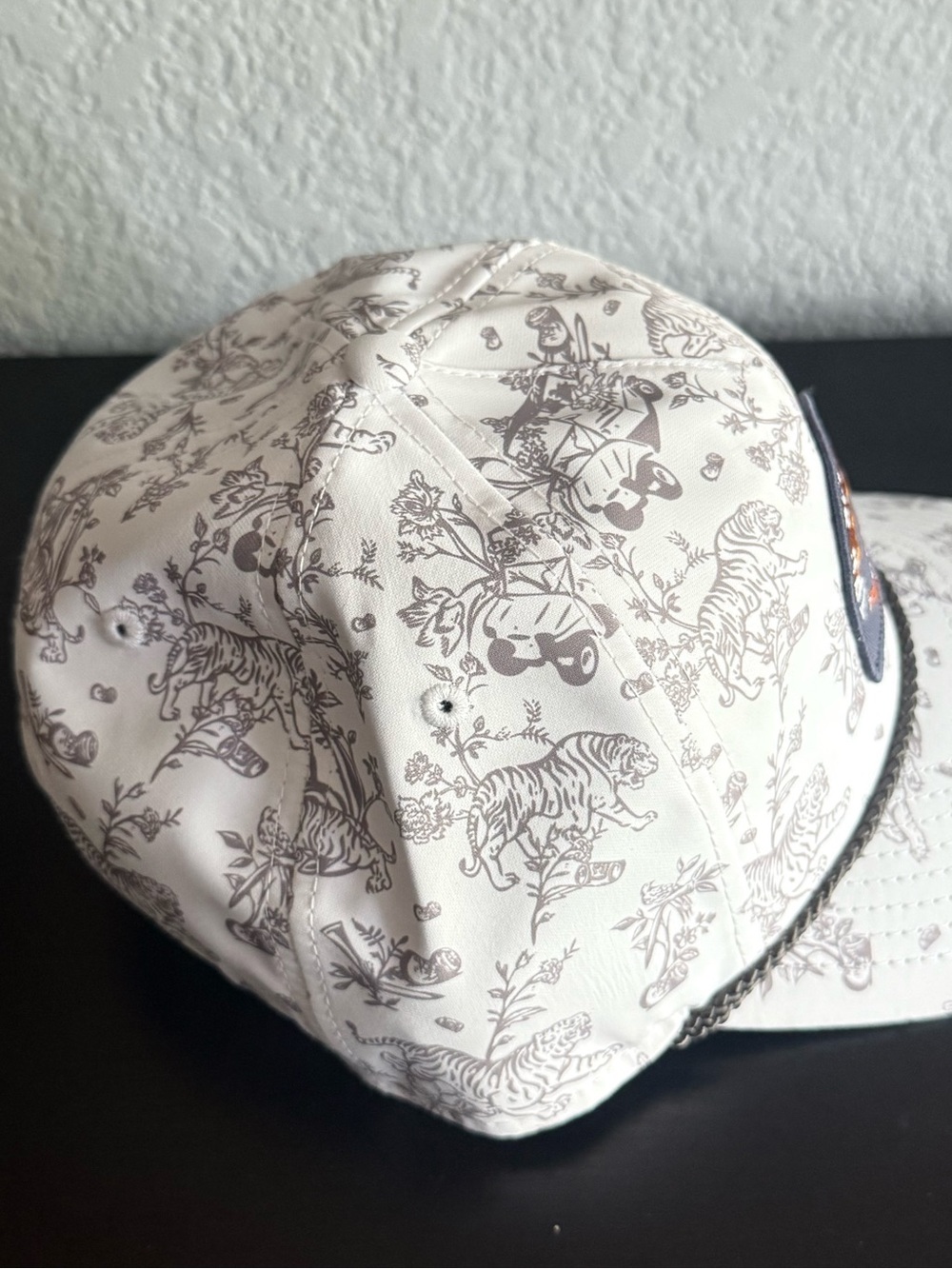 TPC Scottsdale White Floral Tiger Rope Trucker Hat Golf Snapback - Picture 4 of 9